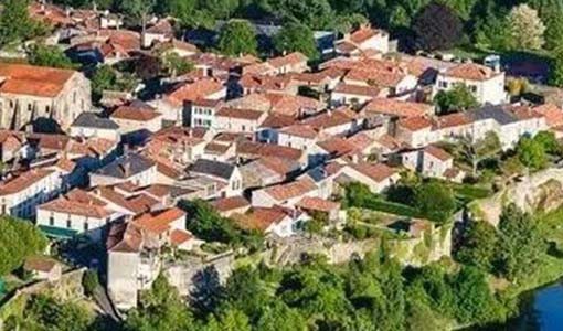 凉山回乡建别墅为什么一定要选专业乡墅公司